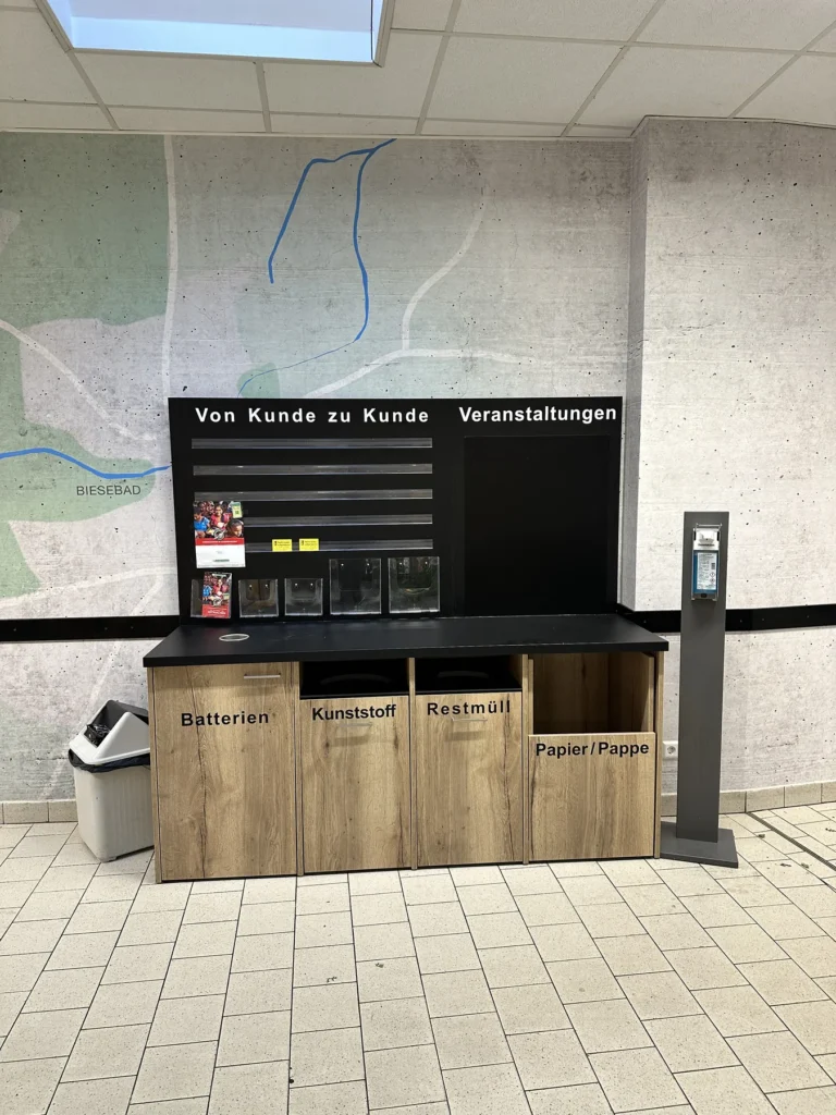 Rücknahmestation für Batterien und Wertstoffe